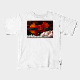 Baroque Violin And Ballet Slippers With Red Rose Kids T-Shirt